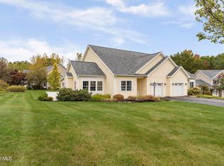 1 Robins Nest, Niskayuna, NY 12309