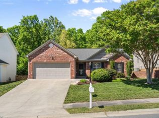 6709 Elm Hill Dr, Clemmons, NC 27012
