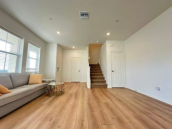 3rd image of 3904 E Coronado Privado