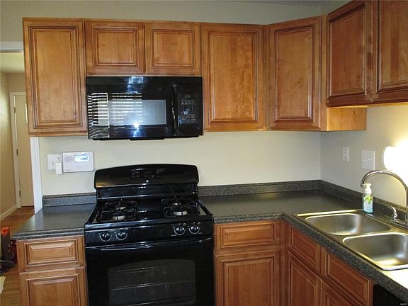 5th image of 2874 Radnor St
