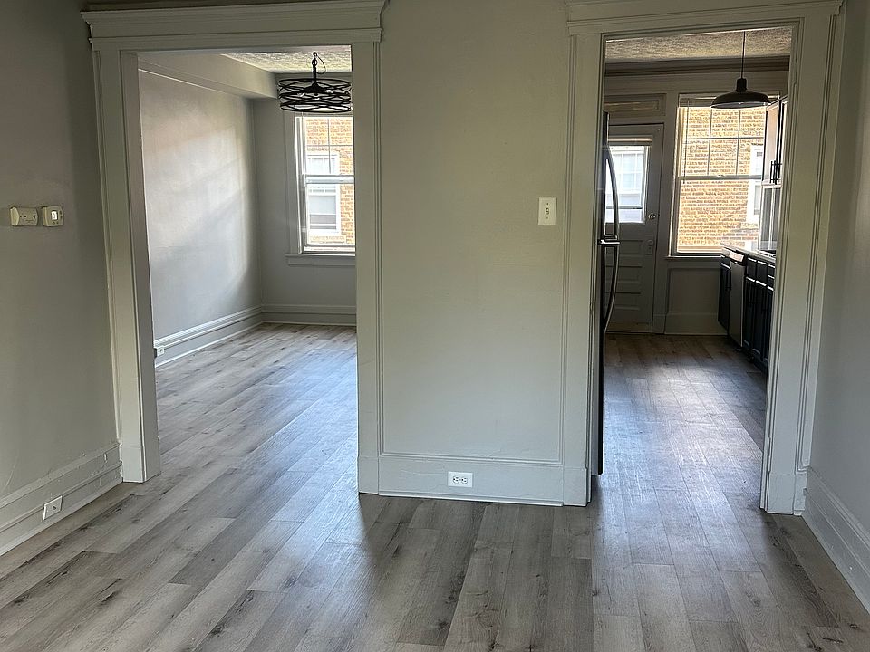 1st image of 1009 Abbey Ln #11