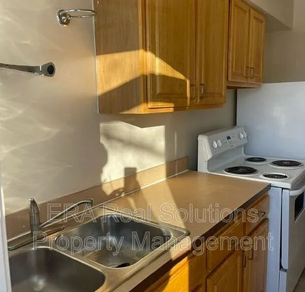 345 Mayfair Blvd #A — Photo 7