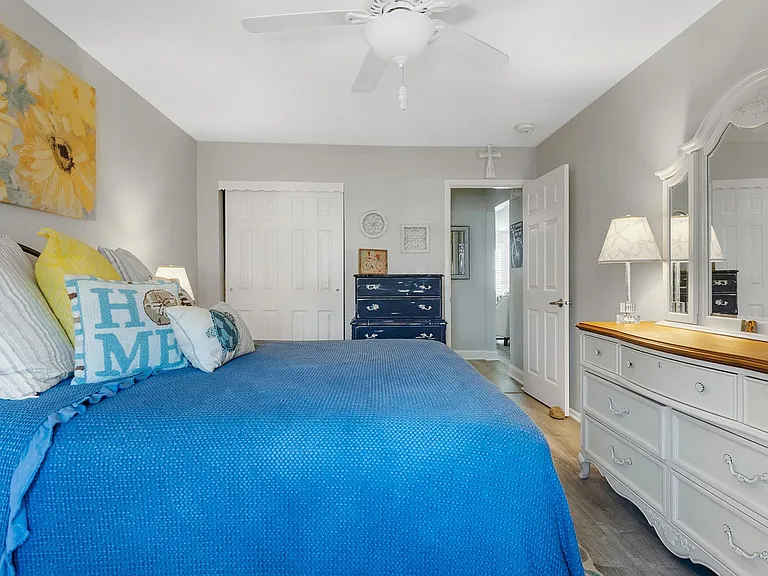 3562 Simpson Ave #2 — Photo 16