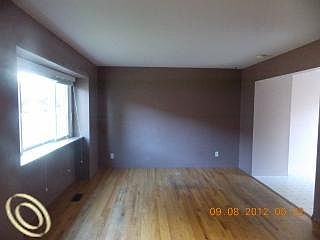 4th image of 27576 Marcia Ave