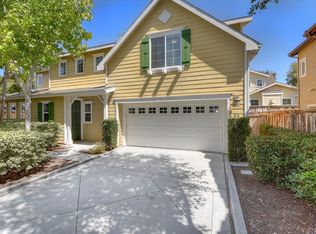 63 Potters Bnd, Mission Viejo, CA 92694