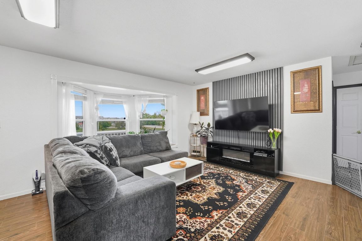 next background image