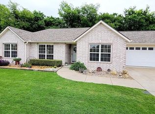 18823 S Canyon Creek Rd, Claremore, OK 74017