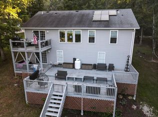 1077 S Lakeview Dr, De Soto, MO 63020