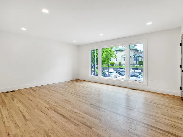 7809 Broadway #1 — Photo 3