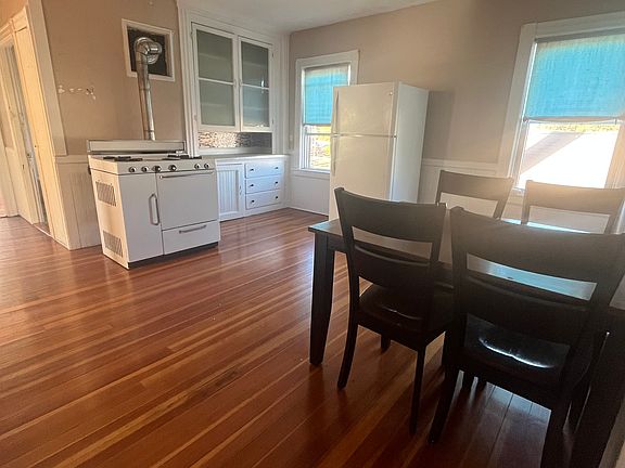 4th image of 14 Brightridge Ave #3