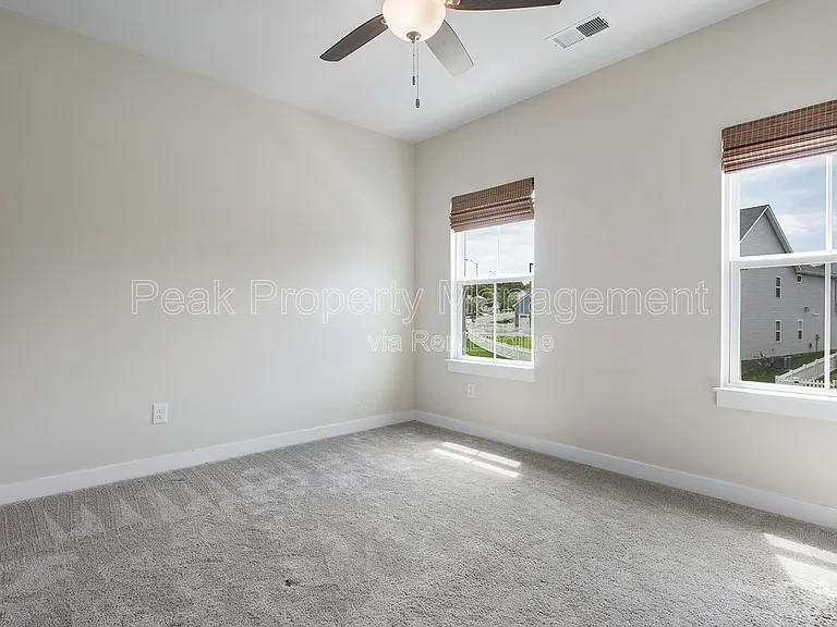 1633 Bilder Ct — Photo 21