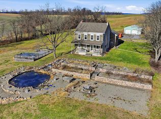 304 Valley Rd, Bernville, PA 19506