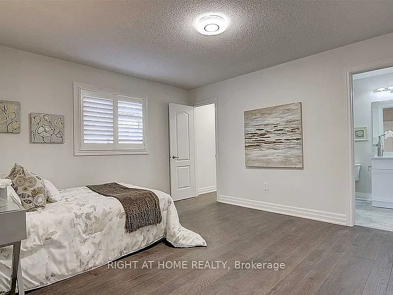 57 Bayswater Ave — Photo 23