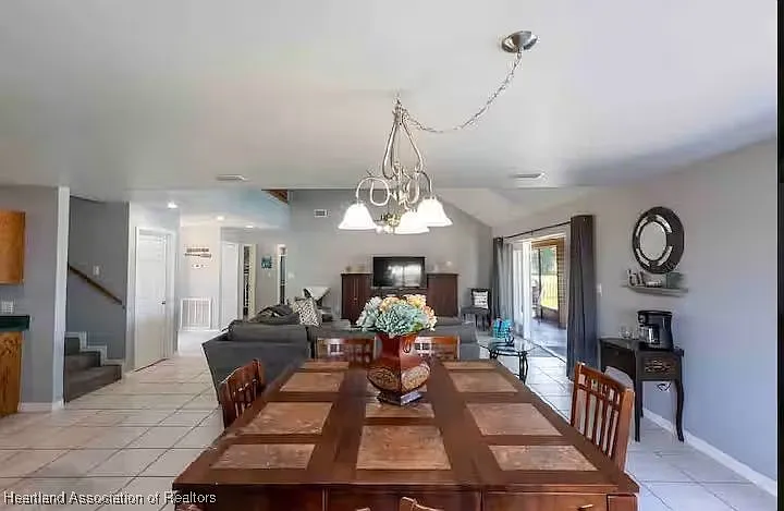 3116 Tanglewylde Ave — Photo 7