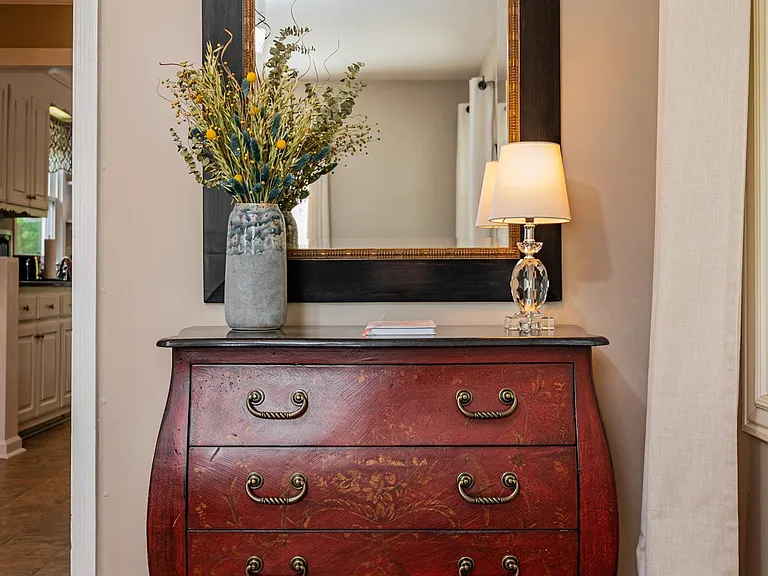 206 W Decatur St — Photo 20