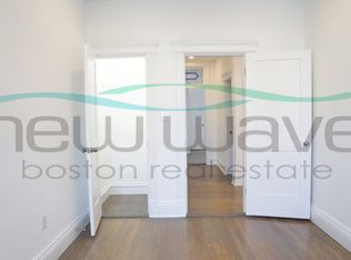 102 Queensberry St APT 6, Boston, MA 02215