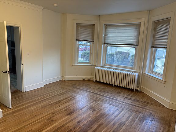 3rd image of 214 E Main St