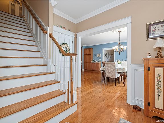 3rd image of 15 Cowdrey Street