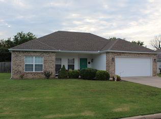 1600 Prier Ln, Webb City, MO 64870