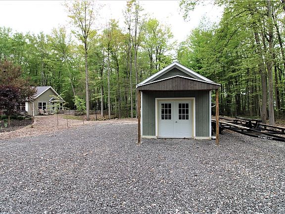 4th image of 2225 Fox Run