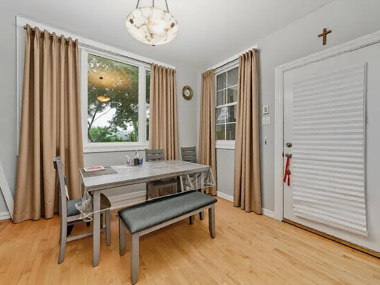 36 E Touhy Ave — Photo 6