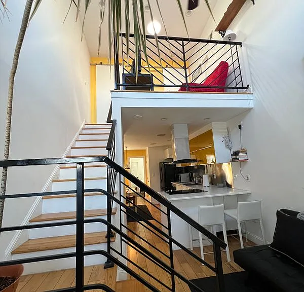 431 N Union St — Photo 12