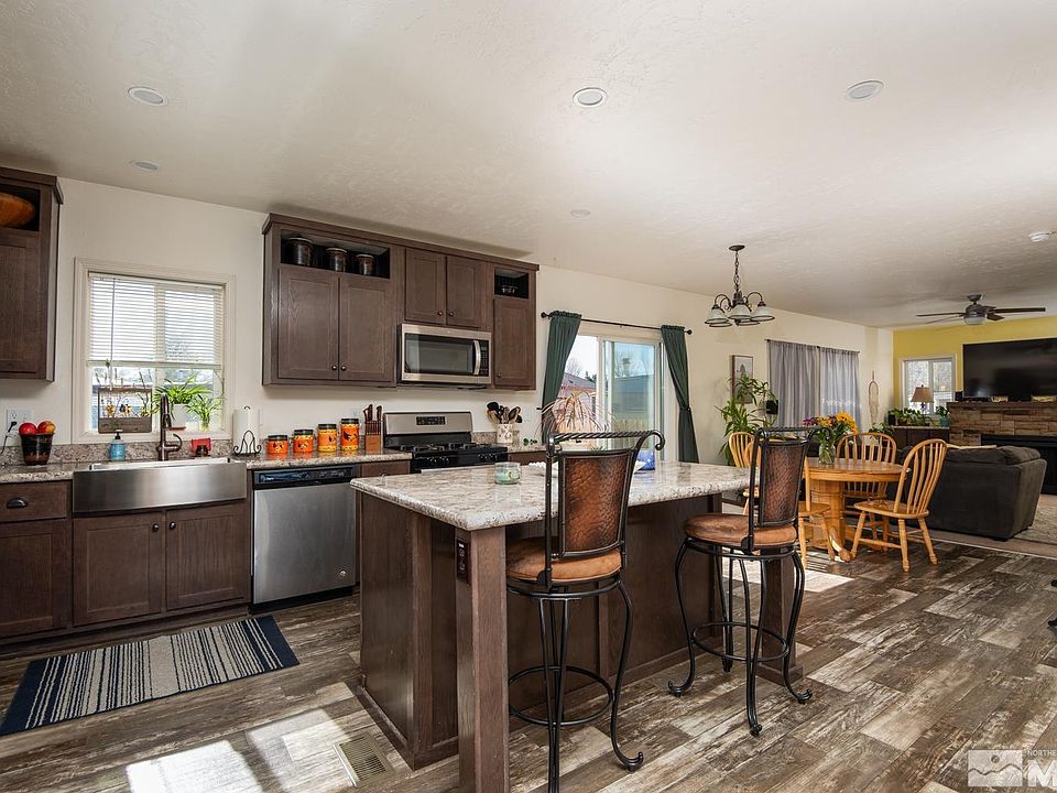 1st image of 1252 Knights Ln