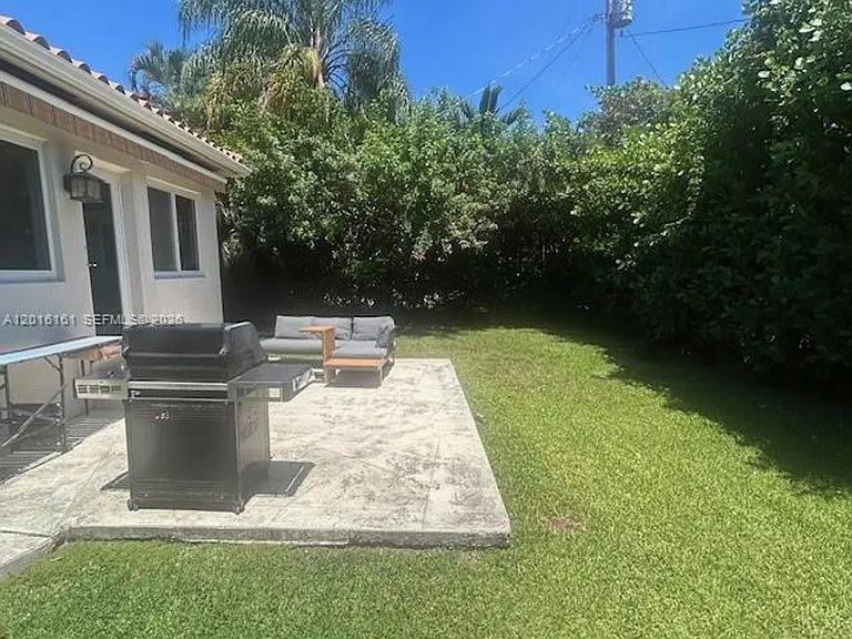 322 Fluvia Ave — Photo 24