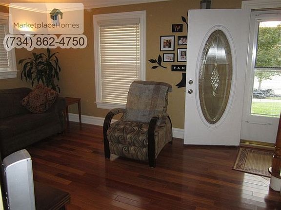 25296 Cubberness Living Room 2