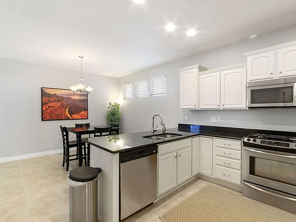 2nd image of 5175 N Fox Hollow Way