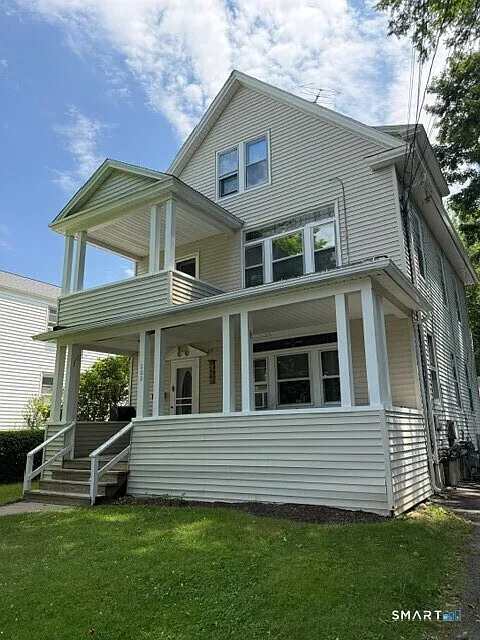 808 Mill Plain Rd #2