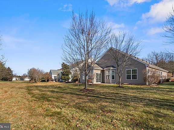 4th image of 16 Powderhorn Way