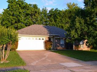 1445 Williamsburg Dr, Bossier City, LA 71112