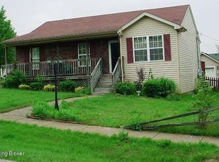 1600 Hopkins Ct, La Grange, KY 40031