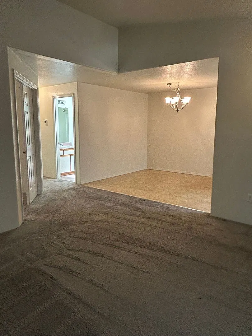 532-2g - 2950 & 2952 Stacie Way — Photo 4