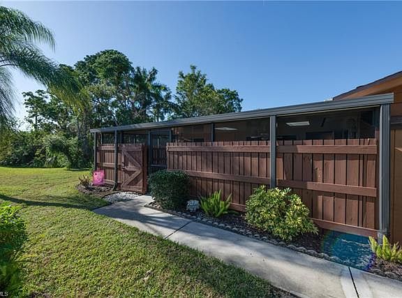 4th image of 15474 Crystal Lake Dr