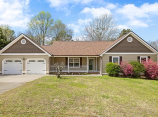 657 Debbie Ln, Ringgold, GA 30736