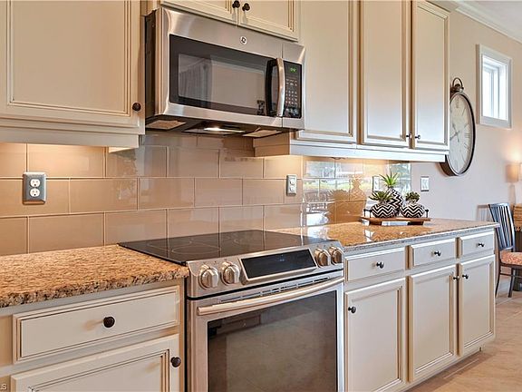 4th image of 4003 Ashentree Ct