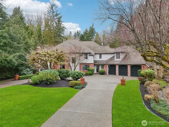 19707 219th Avenue NE, Woodinville, WA 98077