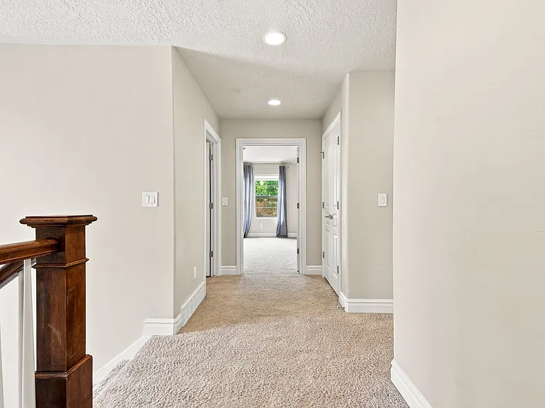 1360 E Foxmont Ln — Photo 15