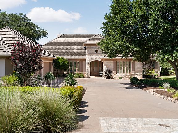 3rd image of 2112 Lauren Dr