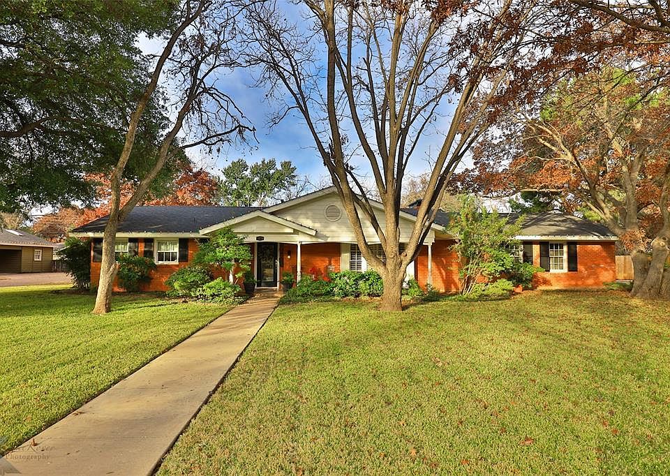 1st image of 1470 Woodland Trl