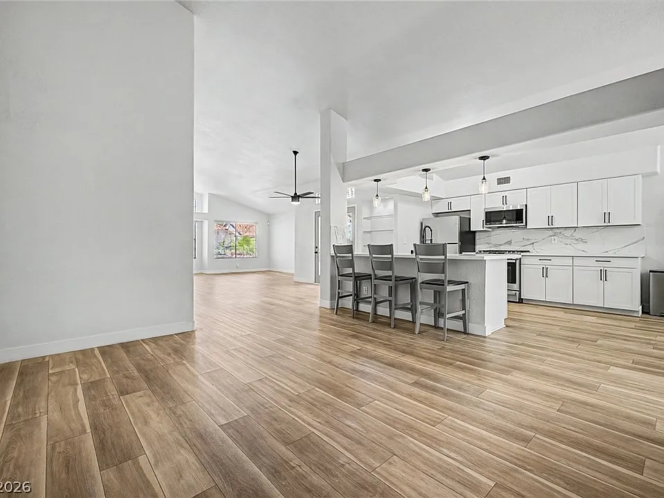 2724 Tidewater Ct