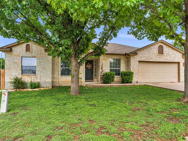 102 Cailin Ct — Photo 4