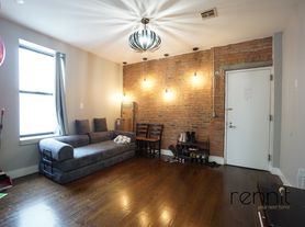 119 Linden St, Brooklyn, NY