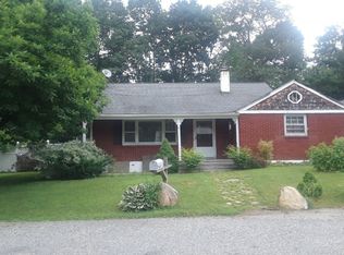 17 Struble Ln, West Milford, NJ 07480