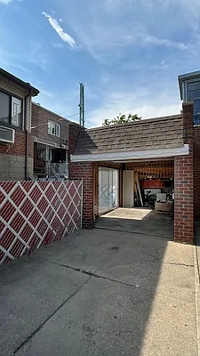Sold by Wolf Properties Management LLC | media 6