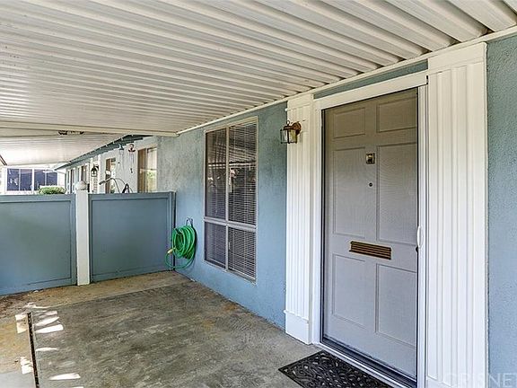 3rd image of 19132 Avenue Of The Oaks Unit B