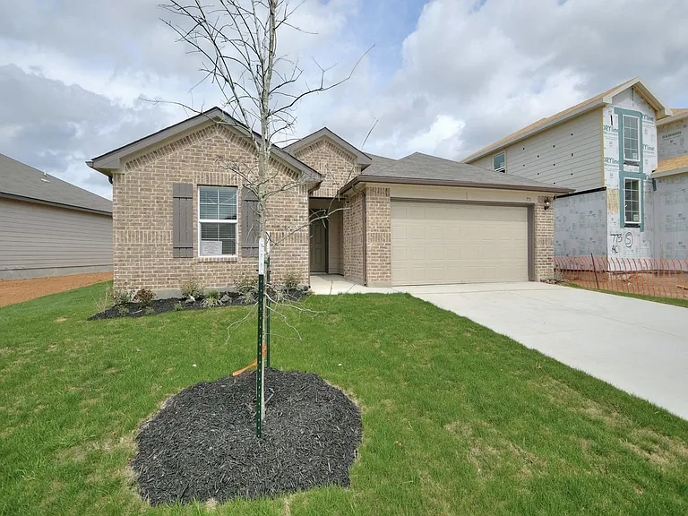 771 Monarch Dr — Photo 4