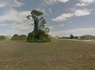 2827 Santa Barbara Blvd N, Cape Coral, FL 33993